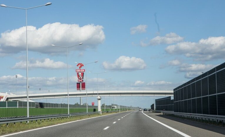 Autostrada zostanie rozbudowana – minister zapowiada przetarg, dobra wiadomość dla kierowców