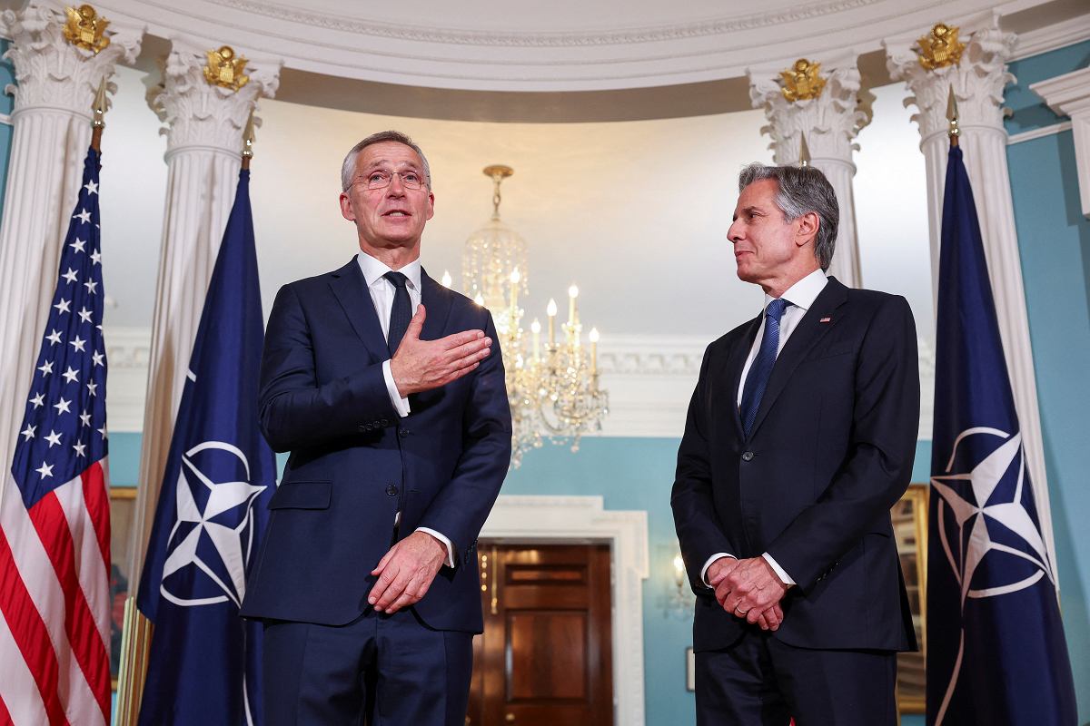 Szczyt NATO w Waszyngtonie: Sekretarz generalny Stoltenberg zapowiada zwiększenie produkcji broni na Zachodzie