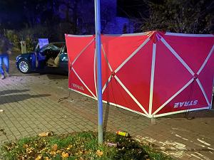 Tragedia w Słupsku: Śmierć żołnierza WOT w wyniku potrącenia przez samochód. Postawiono zarzuty 20-latkowi.