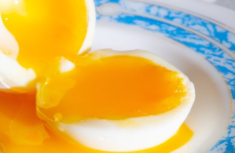 Koniec z mitami o jajkach – nie są „bombą cholesterolową”