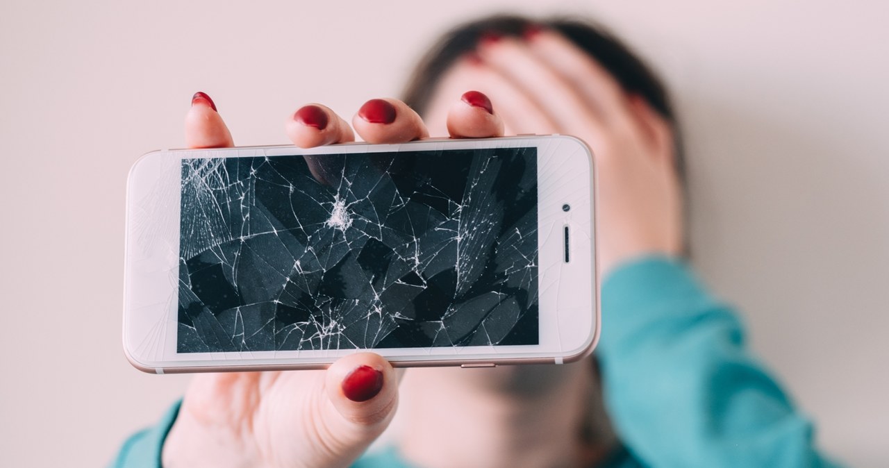 Jak naprawić pęknięty ekran w telefonie, by uratować swój smartfon?