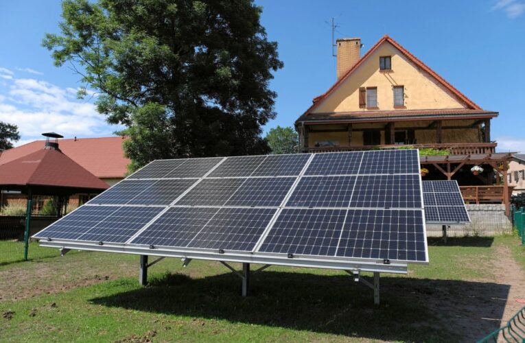 Energia słoneczna wyprzedza atomową. Historyczny zwrot w energetyce Unii Europejskiej