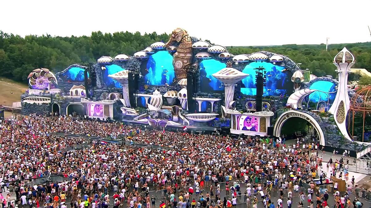 Tragiczne wydarzenie na festiwalu Tomorrowland – uczestniczka nie żyje. Ruszyło śledztwo