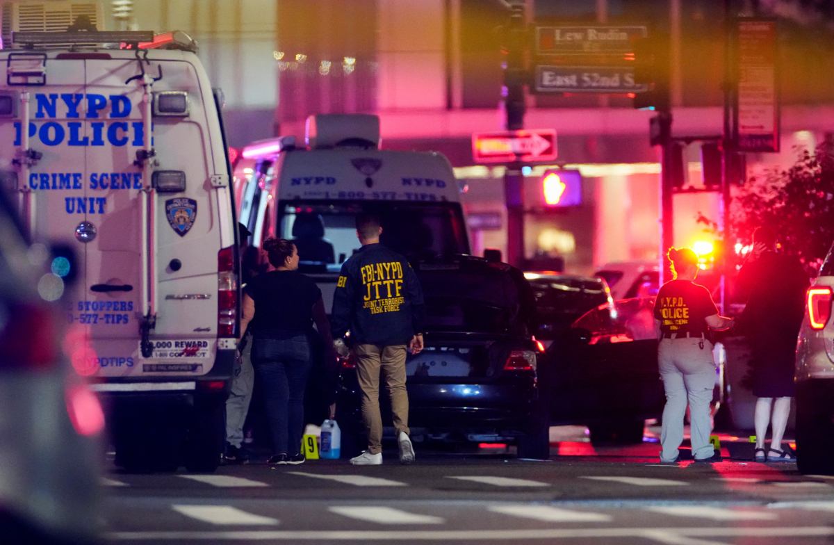 Nowy Jork: Uzbrojony napastnik wtargnął do wieżowca na Manhattanie i zaczął strzelać