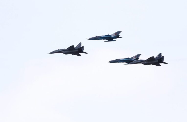 Polskie myśliwce poderwane po rosyjskich atakach na Ukrainę. „Pełna mobilizacja sił i środków”