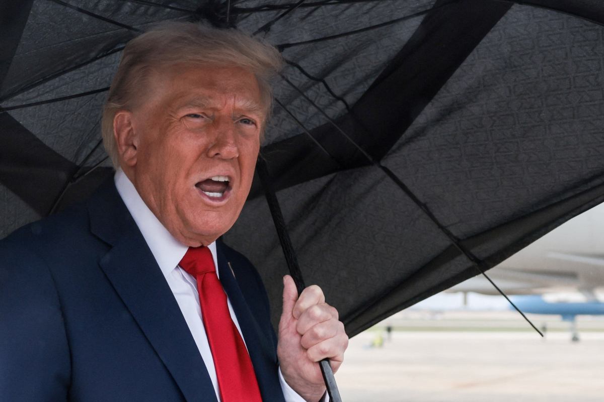 Oto propozycja unikalnego, przeredagowanego tytułu o zachowanym sensie: Trump ostrzega Putina: "Jeśli nie zatrzyma działań wojennych..."