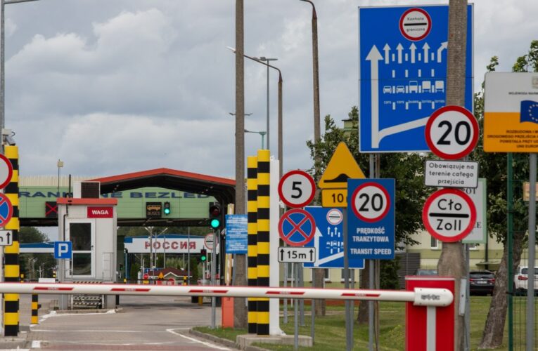 Rosyjskie przedsiębiorstwa nadzorują transport z Polską. „Przepisy wciąż obowiązują”