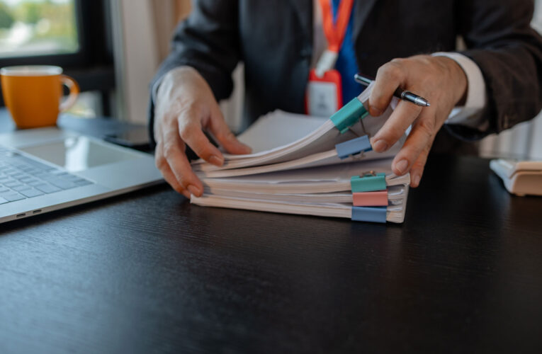 Jakie dokumenty warto posiadać przy sprzedaży złotych monet?