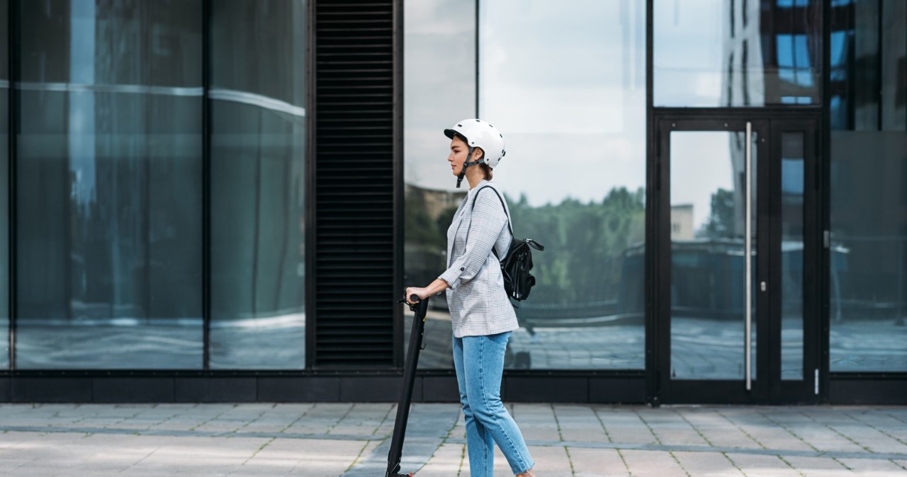 Jak efektywnie ładować hulajnogi elektryczne, by oszczędzić pieniądze?