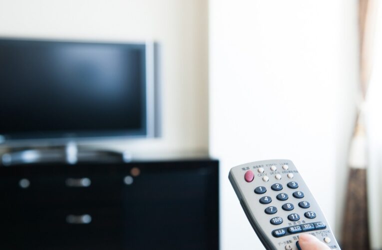 Jak dużo energii zużywa telewizor w trybie czuwania?