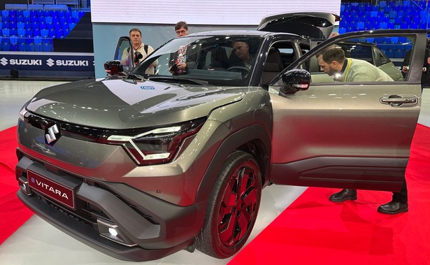 Suzuki wprowadza na polski rynek nowy SUV z 184 KM mocy i stylowym wyglądem. Sprawdź cenę!