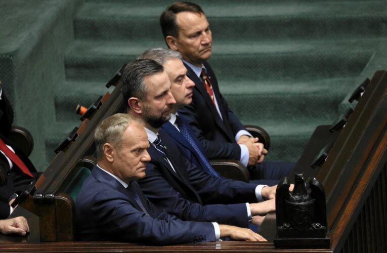 Jak działa efekt Brauna? "Może ten rząd nie jest taki zły, skoro szpitale funkcjonują" [Wywiady Sroczyńskiego]