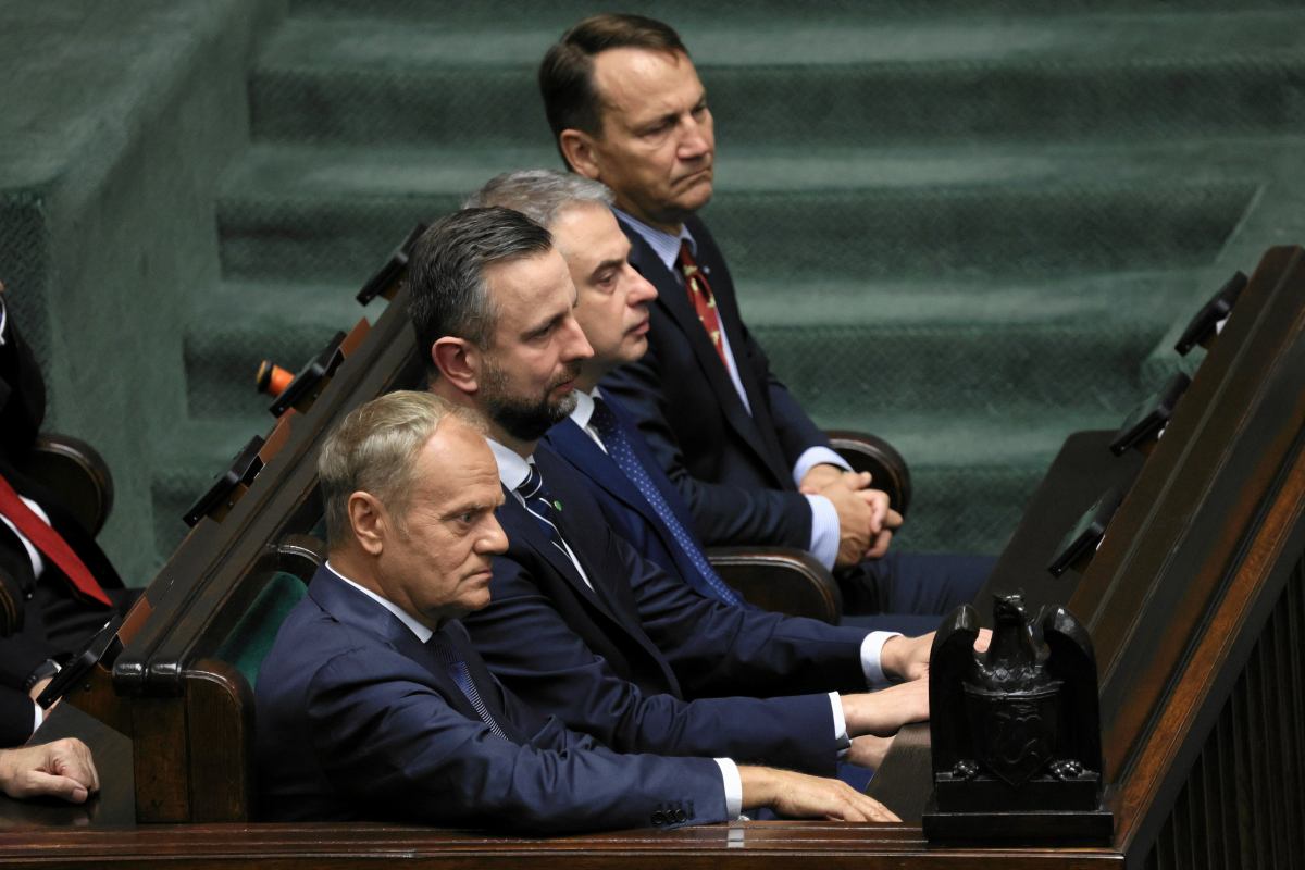 Jak działa efekt Brauna? "Może ten rząd nie jest taki zły, skoro szpitale funkcjonują" [Wywiady Sroczyńskiego]