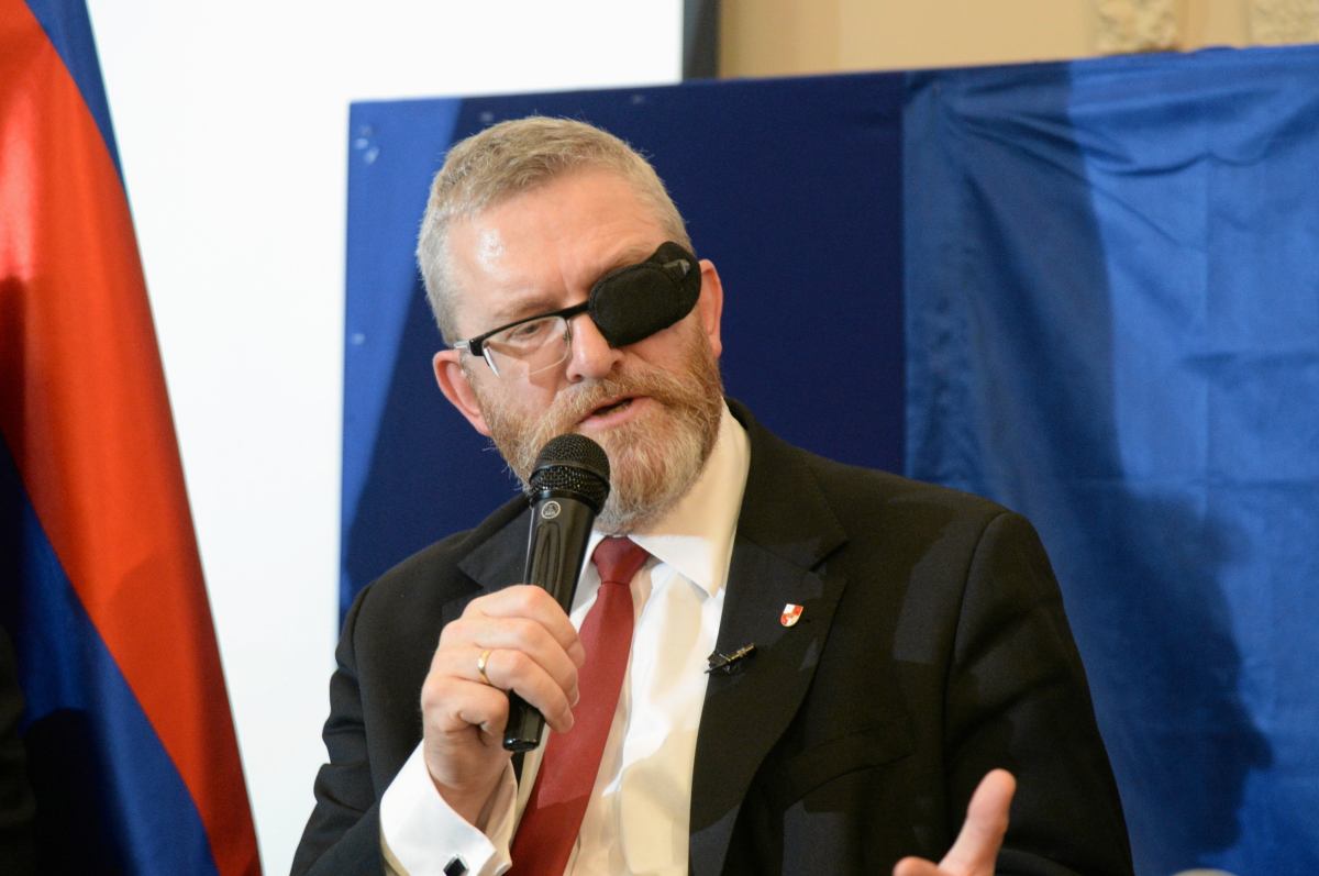 Wstrzymanie 1,5 proc. dla fundacji Brauna to nie jedyny problem. Czy organizacja będzie zmuszona oddać środki?